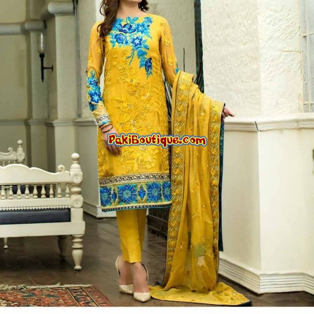 Nomi Ansari new and original fully embroidered